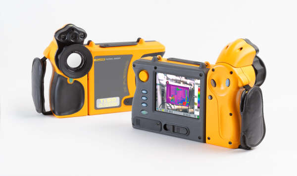 Тепловизоры Fluke Ti50 и Ti55 серии IR FlexCam® с технологией IR-Fusion®