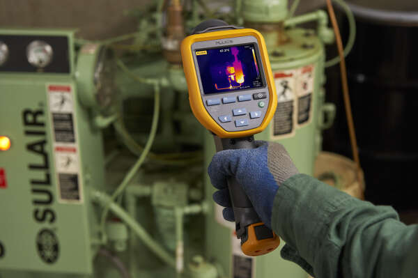 Fluke TiS65 - тепловизор 30Гц, 3.5'', 260x195, 35.7°×26.8°, NETD ≤ 0,08 ̊C, ручная фокусировка