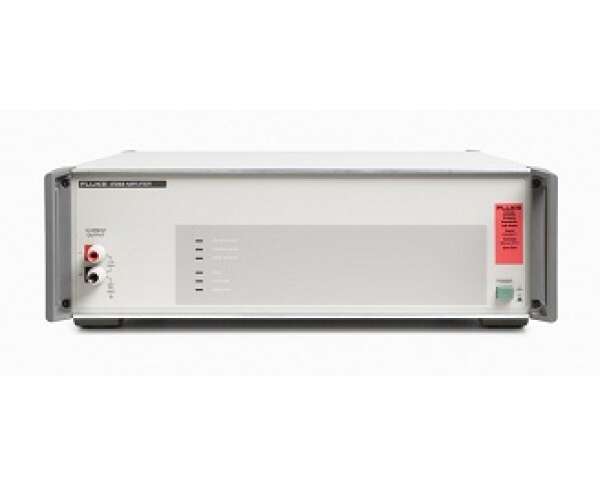 Fluke 5725A - усилитель