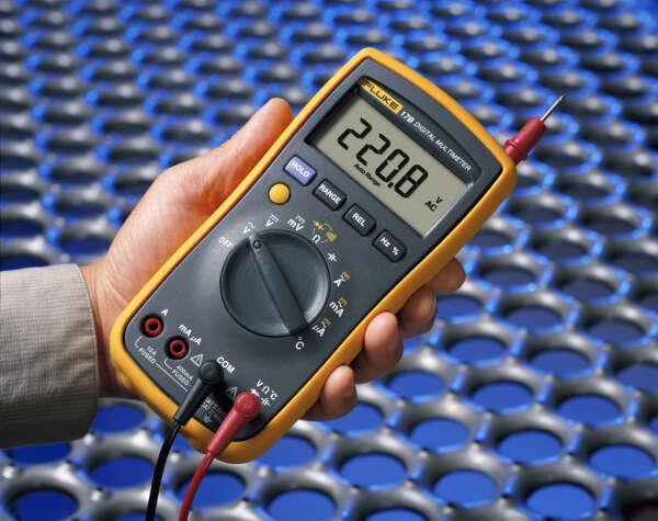Fluke 17b+ - мультиметр