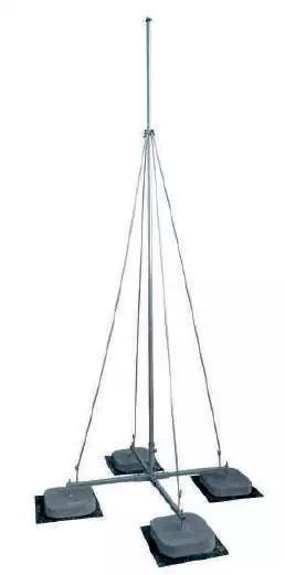 ZANDZ ZZ-205-107 — Стойка тросовой молниезащиты 7 м (оцинк сталь; на 4х бетонных основаниях)